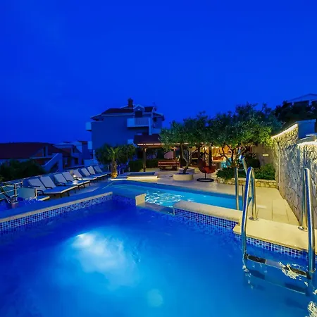 Strandnahes Mit Garten In Tatil Evi