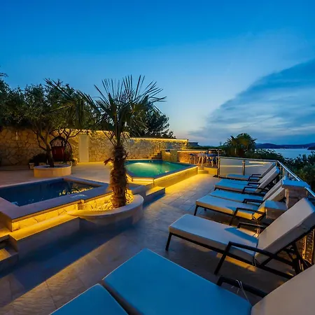 Strandnahes Mit Garten In Tatil Evi